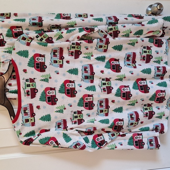 Pajama Set -Trailer Pattern - Picture 3 of 6